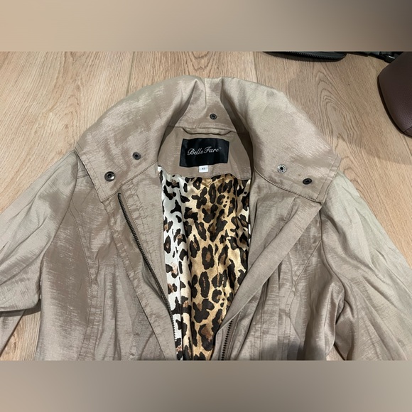 NWOT Bella Fare Belted Bubble Trench Coat - Picture 3 of 11